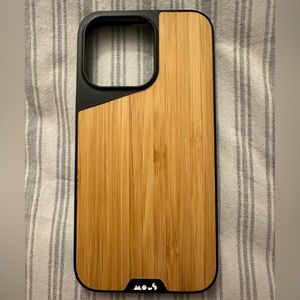 Mous iPhone 13 Pro Bamboo Case w/MagSafe Compatibility